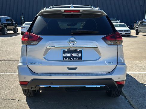 Used 2020 Nissan Rogue SV image 7