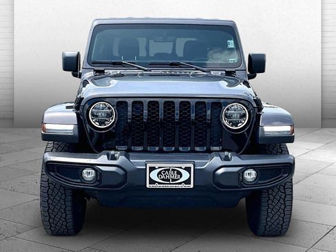 Used 2022 Jeep Gladiator Sport AWD/4WD image 2