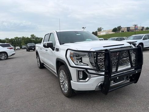 Used 2019 GMC Sierra 1500 Denali w/ Denali Ultimate Package AWD/4WD image 9