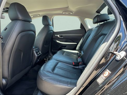 Used 2023 Hyundai Sonata Limited FWD image 8