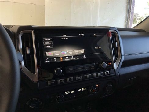 Certified 2025 Nissan Frontier SV w/ SV Convenience Package image 23