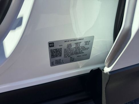 Used 2025 Buick Envista Preferred FWD image 28