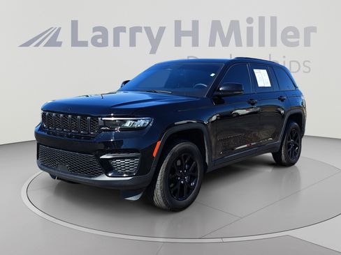 Used 2025 Jeep Grand Cherokee Altitude AWD/4WD image 1