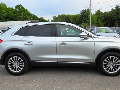 Used 2016 Lincoln MKX Select w/ Select Plus Package AWD/4WD image 16