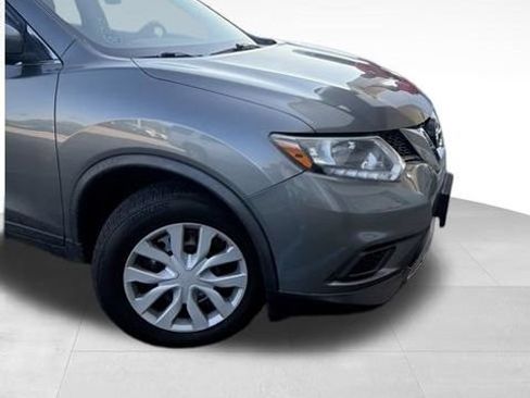 Used 2016 Nissan Rogue S FWD image 5