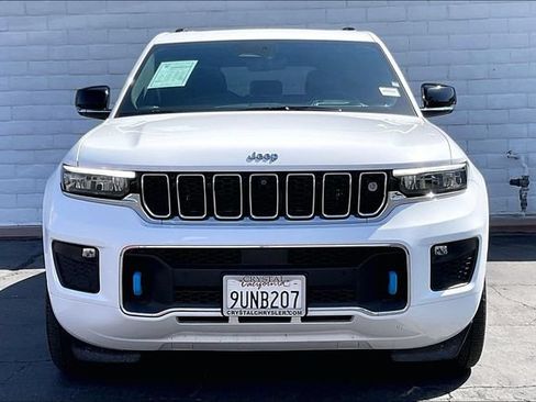 Used 2023 Jeep Grand Cherokee Overland w/ Advanced Protech Group III AWD/4WD image 2