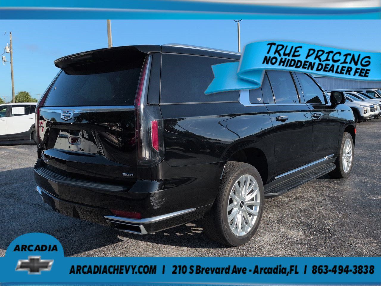 Certified 2023 Cadillac Escalade ESV Luxury RWD image 4