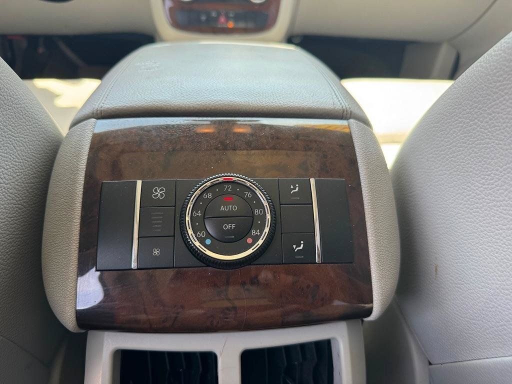 Used 2011 Mercedes-Benz R 350 4MATIC image 19