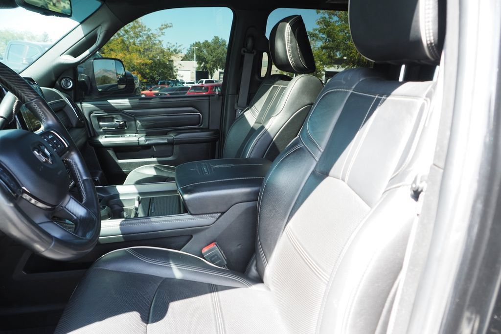 Used 2022 RAM 2500 Limited AWD/4WD image 13