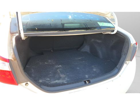 Used 2016 Toyota Corolla L FWD image 13
