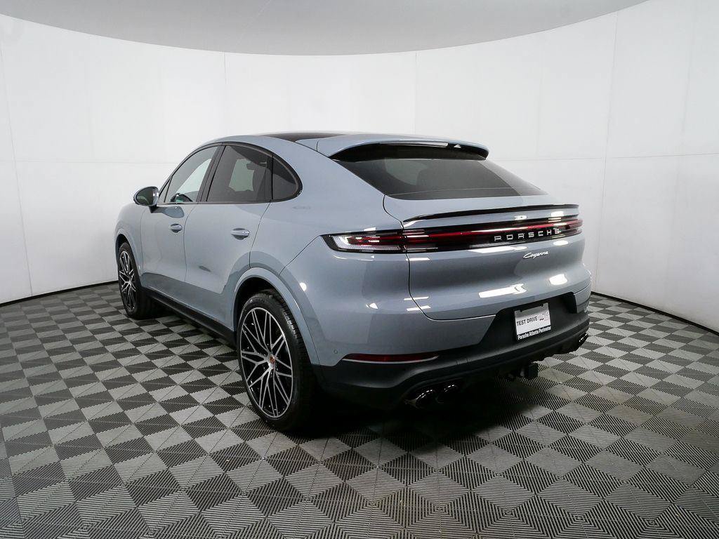 Used 2026 Porsche Cayenne Coupe AWD/4WD image 3