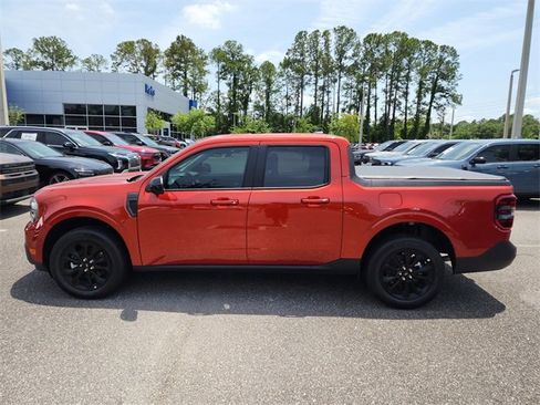 New 2024 Ford Maverick Lariat w/ Black Appearance Package image 5