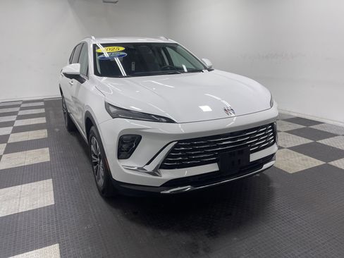 Used 2025 Buick Envision Preferred image 6