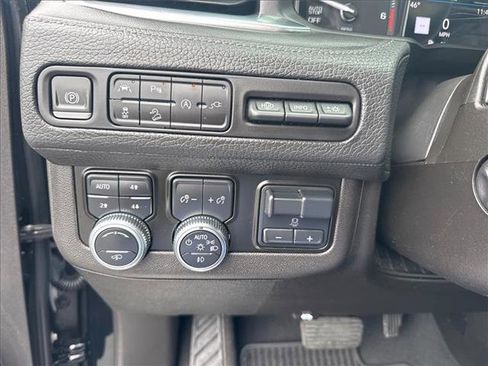 Used 2021 GMC Yukon XL Denali w/ Denali Ultimate Package image 19