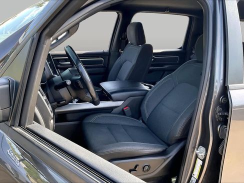 Used 2019 RAM 1500 Big Horn AWD/4WD image 8