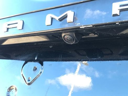 Used 2023 Toyota Camry SE image 33