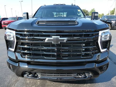 Certified 2024 Chevrolet Silverado 2500 LT w/ Midnight Edition AWD/4WD image 10