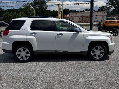 Used 2017 GMC Terrain SLT FWD image 5