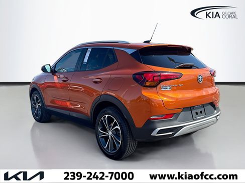 Used 2022 Buick Encore GX Select image 3