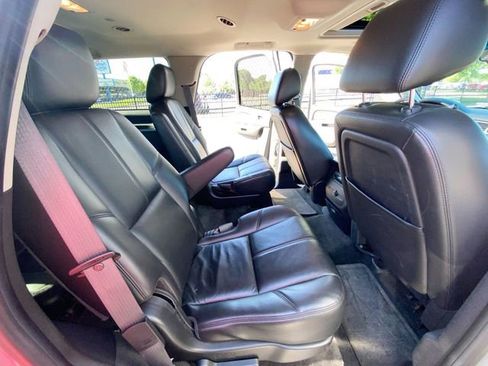 Used 2011 Chevrolet Tahoe LT w/ Luxury Package AWD/4WD image 23