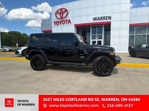 Used 2021 Jeep Wrangler Unlimited Sahara w/ Cold Weather Group AWD/4WD image 1