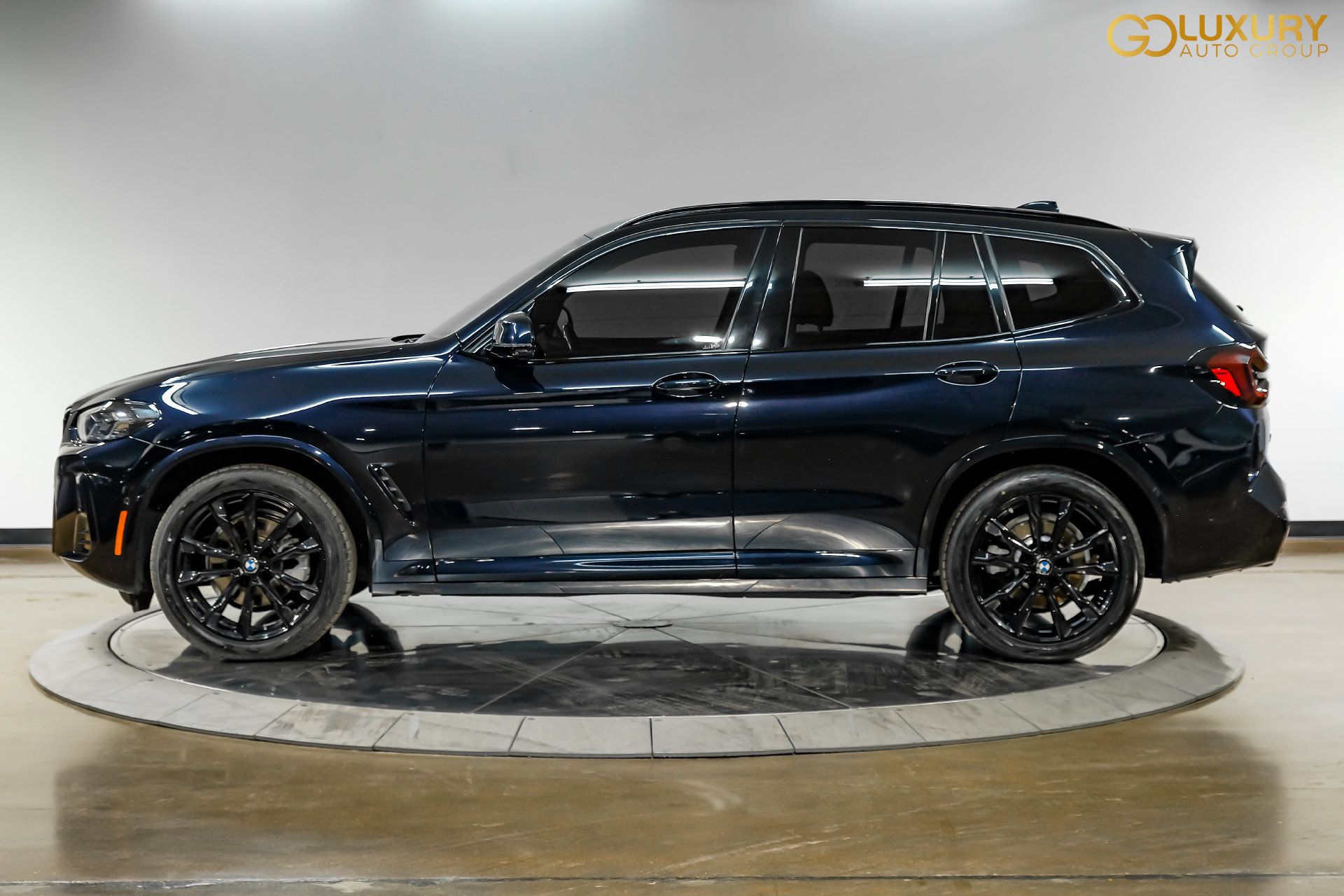 Used 2024 BMW X3 sDrive30i w/ Premium Package RWD image 18