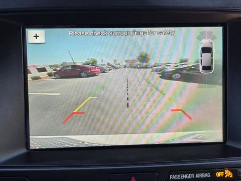 Used 2017 Ford Explorer XLT w/ Equipment Group 202A FWD image 31