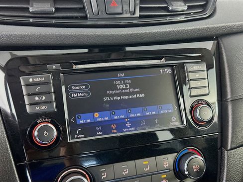 Used 2020 Nissan Rogue S FWD image 14