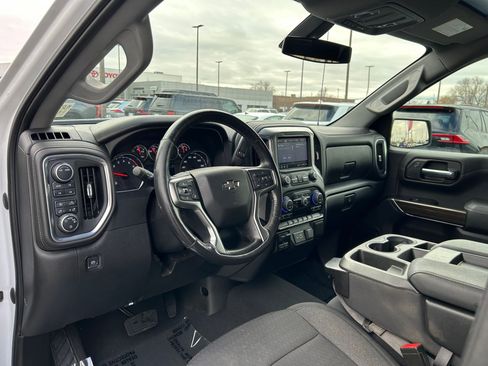 Used 2022 Chevrolet Silverado 1500 RST image 10