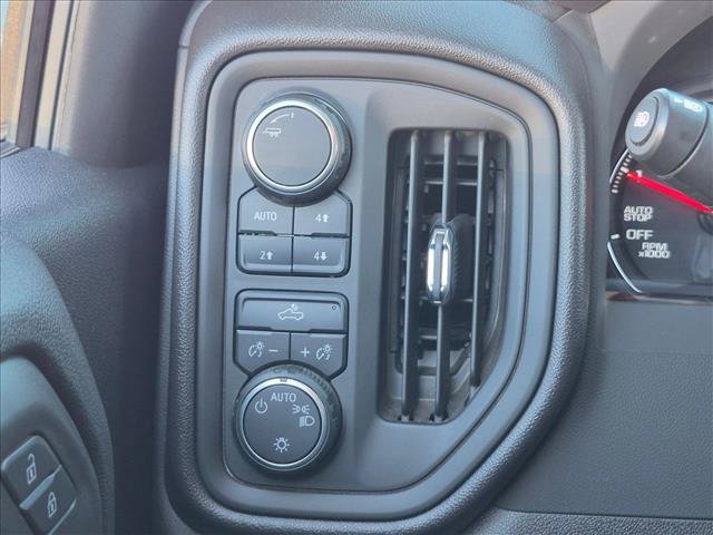 Used 2025 Chevrolet Silverado 1500 Custom Trail Boss AWD/4WD image 11