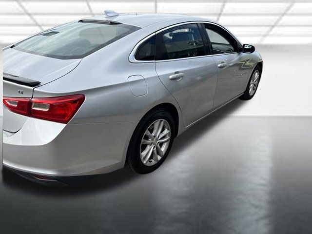Used 2018 Chevrolet Malibu LT FWD image 3