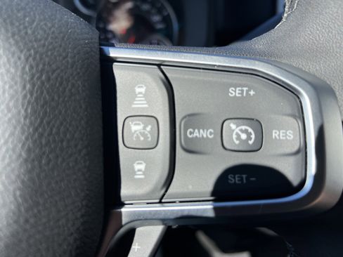 Used 2025 RAM 2500 Big Horn image 26