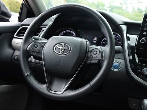 Used 2024 Toyota Camry XSE image 10