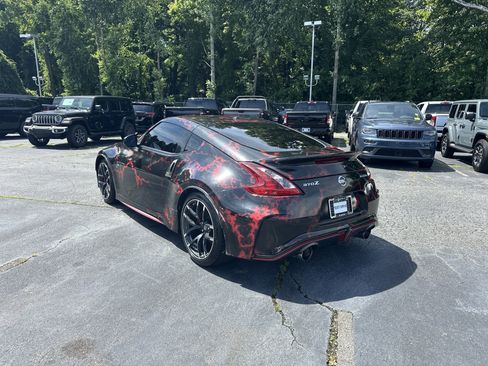 Used 2020 Nissan 370Z NISMO RWD image 7