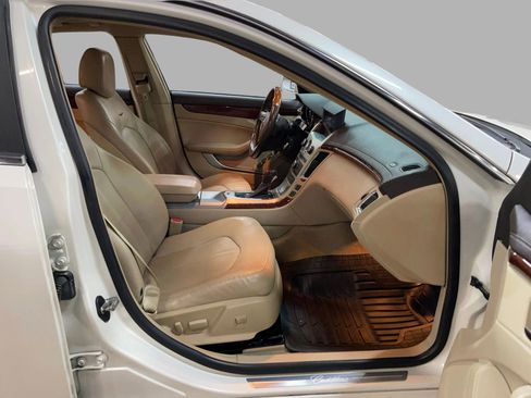 Used 2011 Cadillac CTS Premium image 28