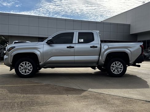 New 2026 Toyota Tacoma SR image 6