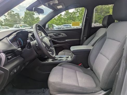 Used 2023 Chevrolet Traverse LT AWD/4WD image 15