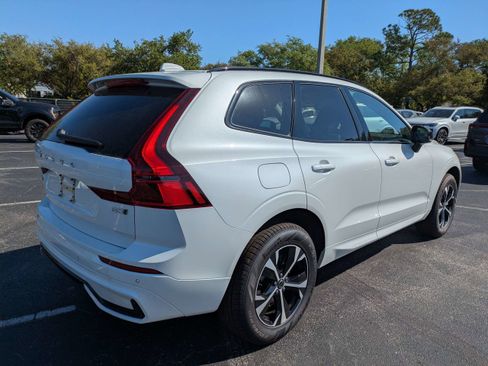 New 2026 Volvo XC60 B5 Core image 4
