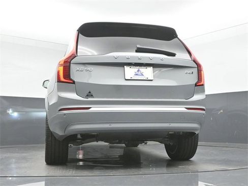 New 2026 Volvo XC90 B6 Plus w/ Protection Package Premier image 49