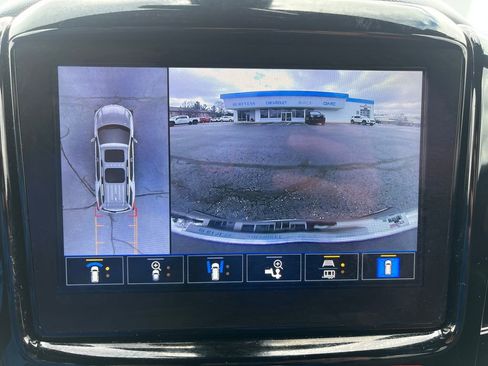 Certified 2023 Chevrolet Traverse LT w/ Rear Camera Mirror Package AWD/4WD image 20