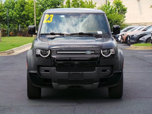 Used 2023 Land Rover Defender 110 V8 AWD/4WD image 26