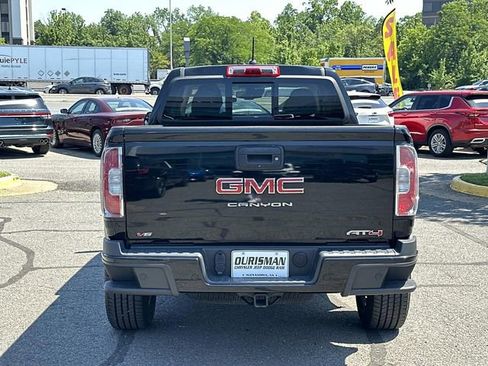 Used 2022 GMC Canyon AT4 w/ Driver Alert Package AWD/4WD image 4