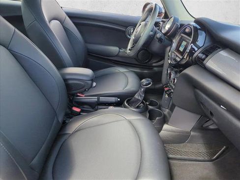 Used 2019 MINI Cooper 2-Door Hardtop w/ Storage Package image 23