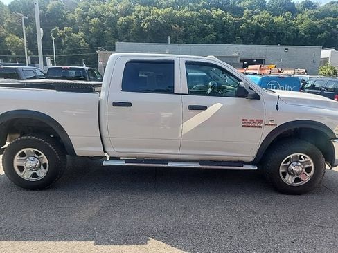 Used 2018 RAM 2500 Tradesman w/ Chrome Appearance Group AWD/4WD image 8