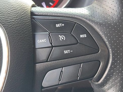 Used 2018 Dodge Durango SXT w/ Quick Order Package 2BB AWD/4WD image 35