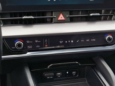 Used 2023 Kia Sportage SX Prestige image 17