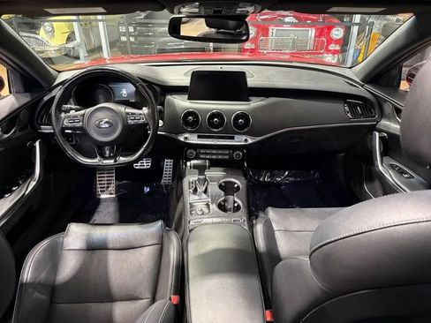 Used 2019 Kia Stinger GT1 AWD/4WD image 14