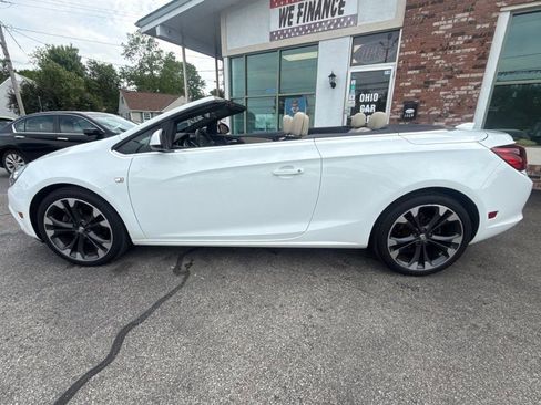 Used 2019 Buick Cascada Premium FWD image 4