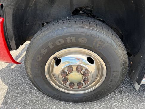 Used 2004 GMC Sierra 3500 SLE w/ Heavy-Duty Power Package AWD/4WD image 24