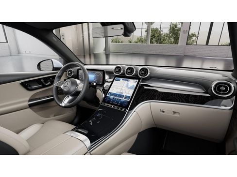 Certified 2025 Mercedes-Benz GLC 300 4MATIC image 6